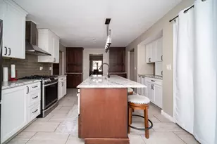 11266 Quinlann Pl, Machesney Park, IL 61115 - Photo 6