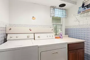 625 W Hurlbut Ave, Belvidere, IL 61008 - Photo 18