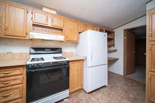 1202 Spring Cir, Belvidere, IL 61008 - Photo 6