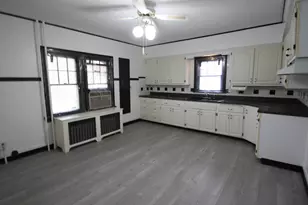 1308 Montague St, Rockford, IL 61102 - Photo 4