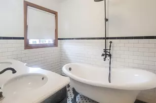 445 Peach St, East Dubuque, IL 61025 - Photo 20