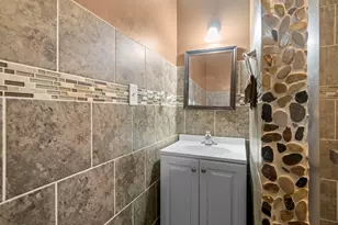 345 S Memorial Ave, Rockford, IL 61102 - Photo 14