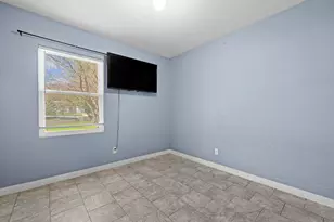 345 S Memorial Ave, Rockford, IL 61102 - Photo 24