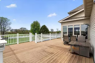 308 Castlewynd Dr, Loves Park, IL 61111 - Photo 38