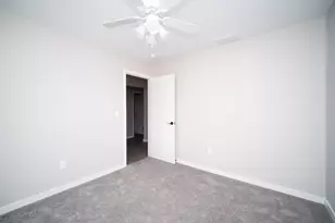 5785 Jackie's Dr, Loves Park, IL 61111 - Photo 16
