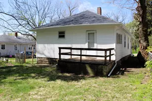 114 Horace St, Rockford, IL 61102 - Photo 4