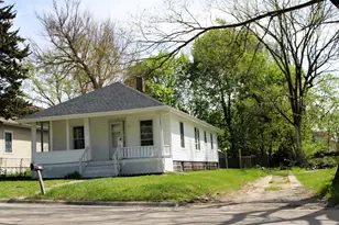114 Horace St, Rockford, IL 61102 - Photo 2