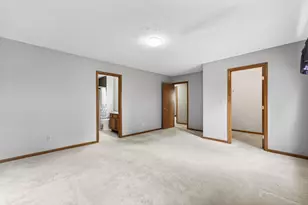988 Thickett Trail, Roscoe, IL 61073 - Photo 18