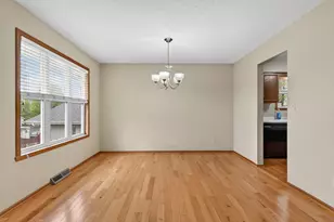 988 Thickett Trail, Roscoe, IL 61073 - Photo 6