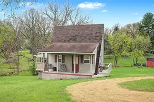 65 Galena Oaks Dr, Elizabeth, IL 61028 - Photo 2