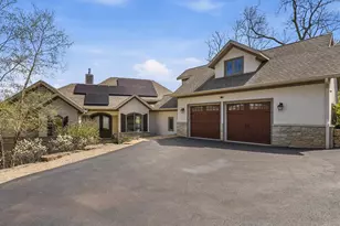 4 Linden Trail, Galena, IL 61036 - Photo 2