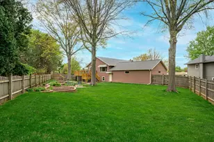 5965 Chandler Dr, Rockford, IL 61114 - Photo 32
