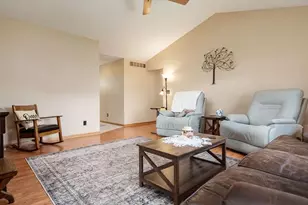 830 Westerfield Way, South Beloit, IL 61080 - Photo 6