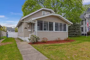 128 Rome Ave, Rockford, IL 61107 - Photo 2