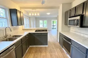 1512 Vernon St, Rockford, IL 61103 - Photo 6