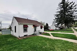 4933 Illinois St, Loves Park, IL 61111 - Photo 2