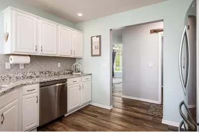 640 Par Place, Belvidere, IL 61008 - Photo 16