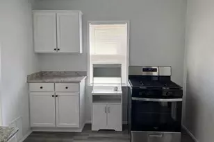 1209 21st Pl, Rockford, IL 61104 - Photo 10