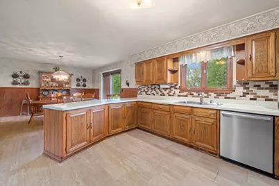 2600 East Ct, Belvidere, IL 61008 - Photo 12