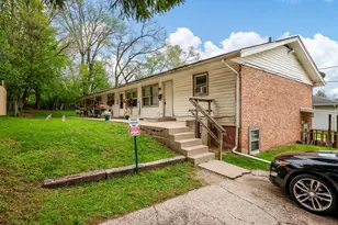422 S Henrietta Ave, Rockford, IL 61102 - Photo 4