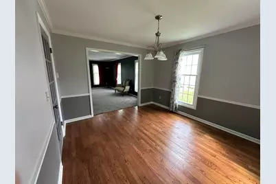 253 Park Crest Dr, Freeport, IL 61032 - Photo 14
