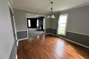 253 Park Crest Dr, Freeport, IL 61032 - Photo 14