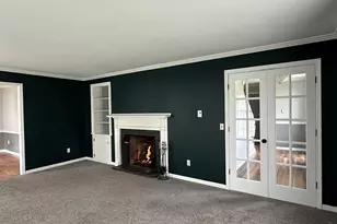 253 Park Crest Dr, Freeport, IL 61032 - Photo 8