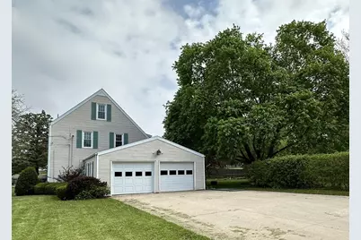 253 Park Crest Dr, Freeport, IL 61032 - Photo 54