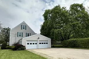 253 Park Crest Dr, Freeport, IL 61032 - Photo 54