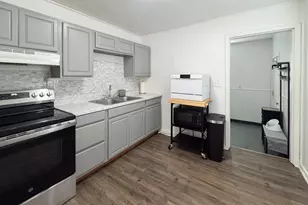 901 Kingsley Dr, Machesney Park, IL 61115 - Photo 6