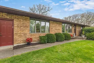 632 Hickory Ct, Lake Summerset, IL 61019 - Photo 6