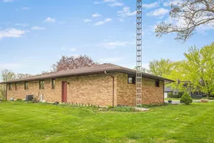 632 Hickory Ct, Lake Summerset, IL 61019 - Photo 48