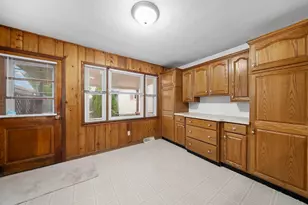 2229 Broadway St, Rockford, IL 61104 - Photo 10