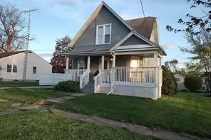 715 E 3rd St, Belvidere, IL 61008 - Photo 4