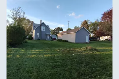 715 E 3rd Street, Belvidere, IL 61008 - Photo 12