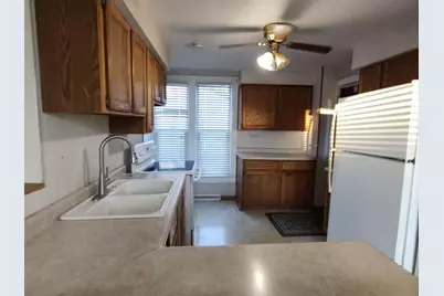 715 E 3rd Street, Belvidere, IL 61008 - Photo 18