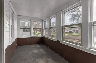 2012 17th Ave, Rockford, IL 61104 - Photo 4