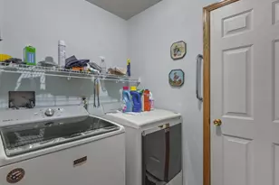 7396 Countryshire Ln, Rockford, IL 61107 - Photo 16