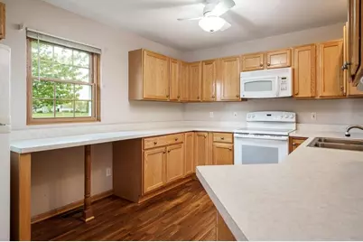 12014 Baneberry Dr #32, Roscoe, IL 61073 - Photo 18