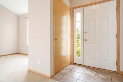 12014 Baneberry Dr #32, Roscoe, IL 61073 - Photo 8