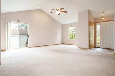 12014 Baneberry Dr #32, Roscoe, IL 61073 - Photo 10
