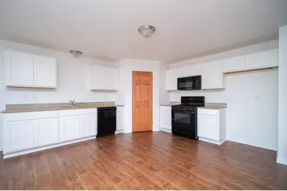 1581 Parkside Drive, Belvidere, IL 61008 - Photo 8