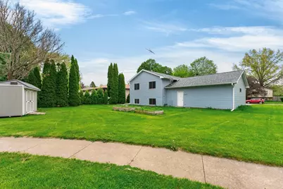 3052 Breezeway Drive, Rockford, IL 61109 - Photo 32