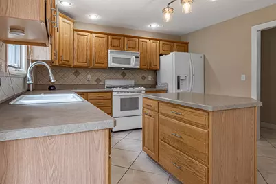 5335 Parliament Place, Rockford, IL 61107 - Photo 20