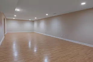 5335 Parliament Pl, Rockford, IL 61107 - Photo 32