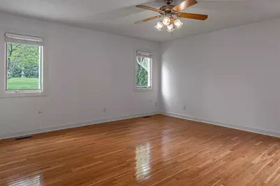 5335 Parliament Place, Rockford, IL 61107 - Photo 12