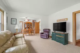 634 Rome Ave, Rockford, IL 61107 - Photo 6