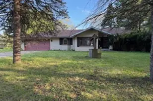 1041 Donna Dr, Belvidere, IL 61008 - Photo 2