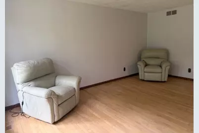 1041 Donna Drive, Belvidere, IL 61008 - Photo 4