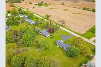 6838 Squaw Prairie Road, Belvidere, IL 61008 - Photo 44